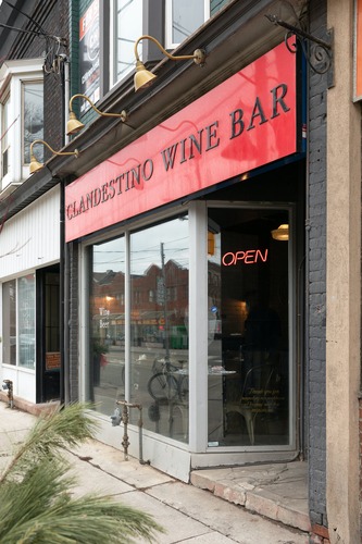 Clandestino Wine Bar