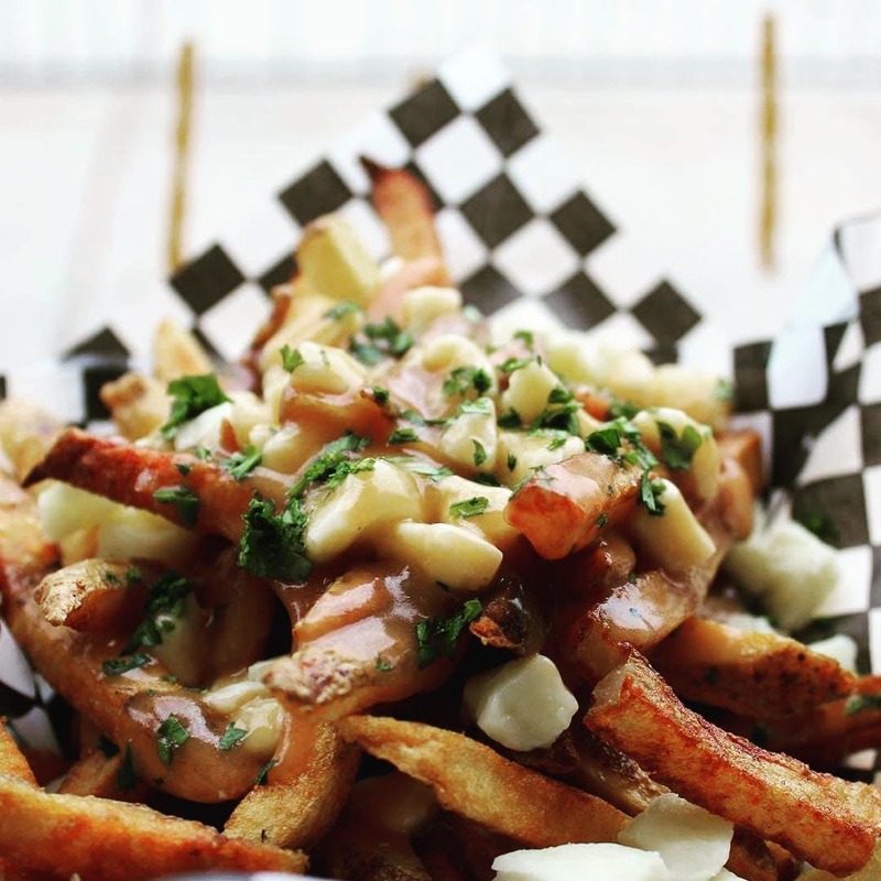 Knuckle's Classic Poutine