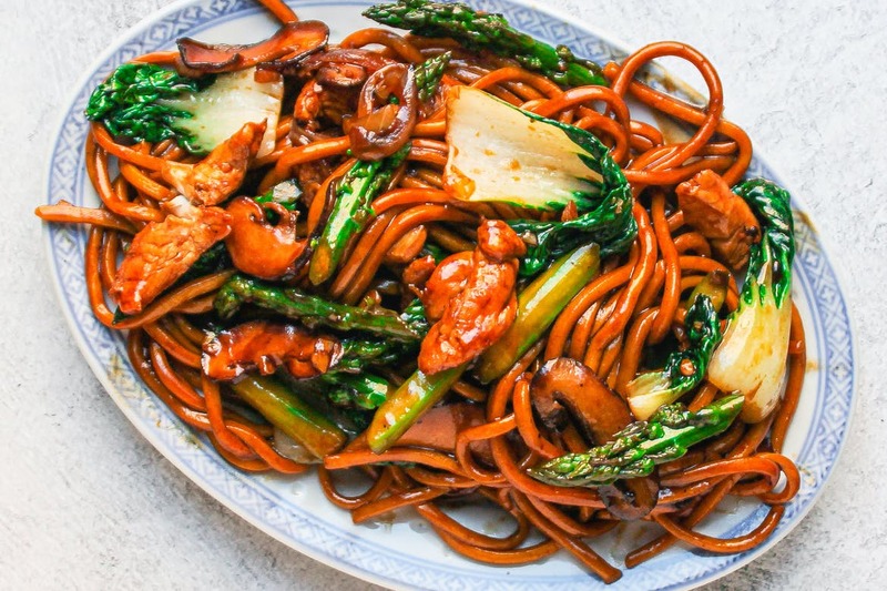 Local Asparagus and Chicken Hokkien Mee