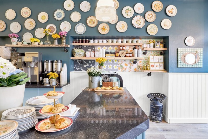 Lazy Daisy's Café reopens after 3 months with dazzling new interiors