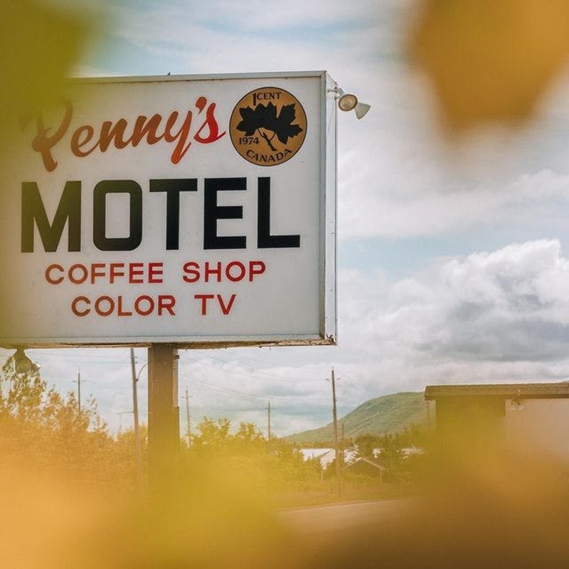 Penny’s Motel and Apres