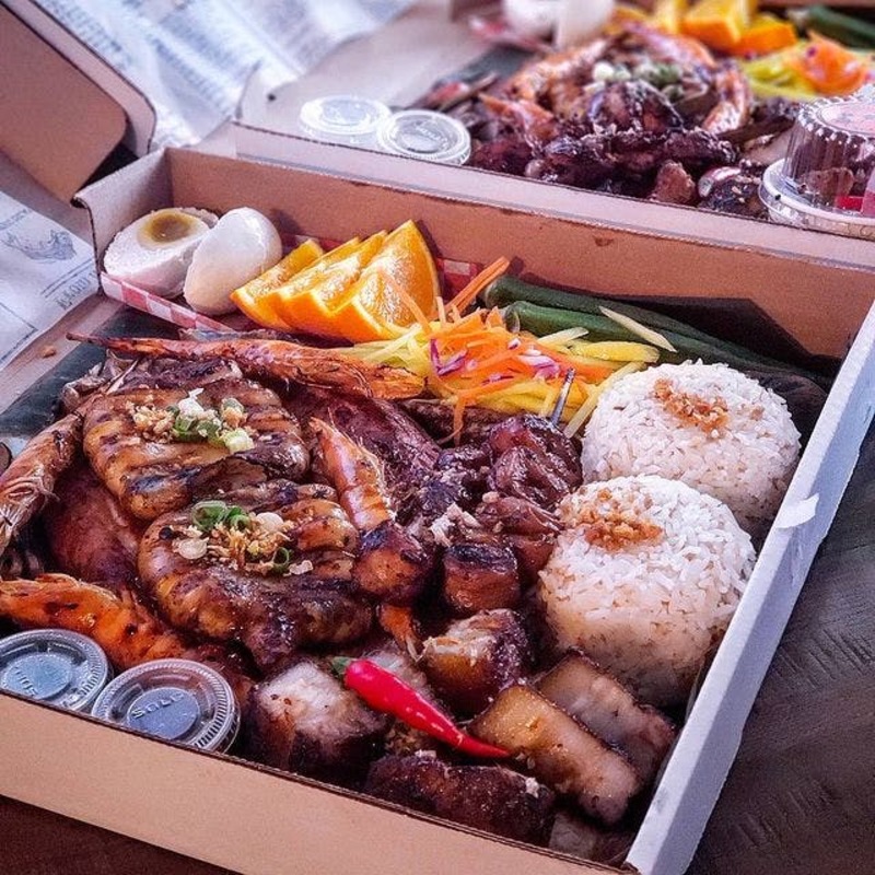 Senyorita Filipino Street Foods
