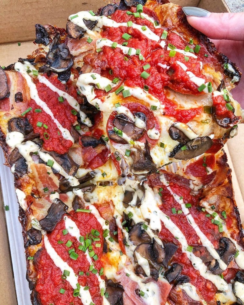 Descendant Pizza